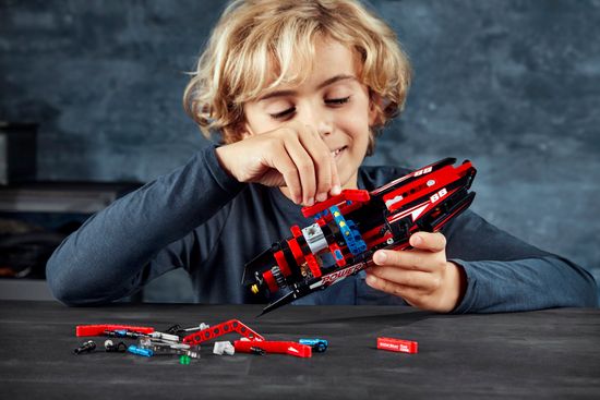 Lego 42089 hotsell