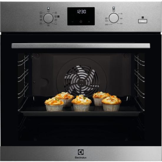 Electrolux 600 PRO SteamBake EOD3C50TX ugradbena pećnica