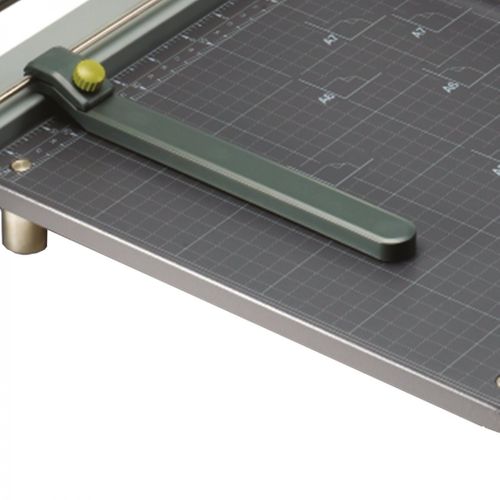 CL200, A4, 15-listni rezač papira