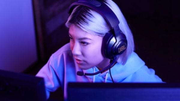 JBL Quantum 400 mikrofon i udobnost