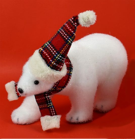 DUE ESSE Božićni bijeli medvjed sa šalom i kapom 28 cm, tip 2
