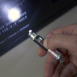 True Utility mini LED laser, crveni 