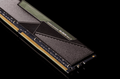 Klevv Bolt X memorija (RAM), DDR4 32 GB (2x16GB), 3200 MHz, CL16, 1.35 V (KD4AGU880-32A160U)
