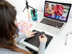 Wacom Intuos M grafički tablet, Bluetooth, rozi + besplatne licence