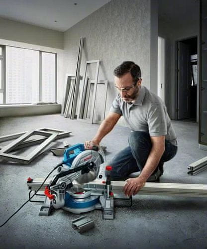 Bosch Professional stolna pila GCM 216