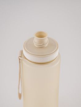  Equa BPA-Free boca, 600 ml, Sand 