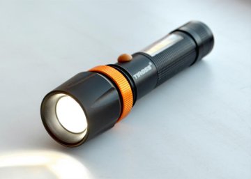 TIROSS Cree LED T6 XML COB 10W punjiva svjetiljka