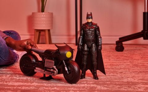 Spin Master Batman figura s motorom, 30 cm