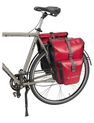  Vaude Aqua Plus torba, za bicikl, stražnja, crno/crvena