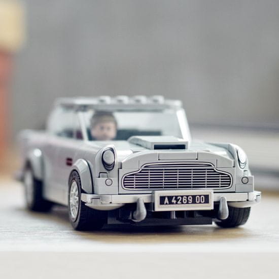 Lego aston deals martin