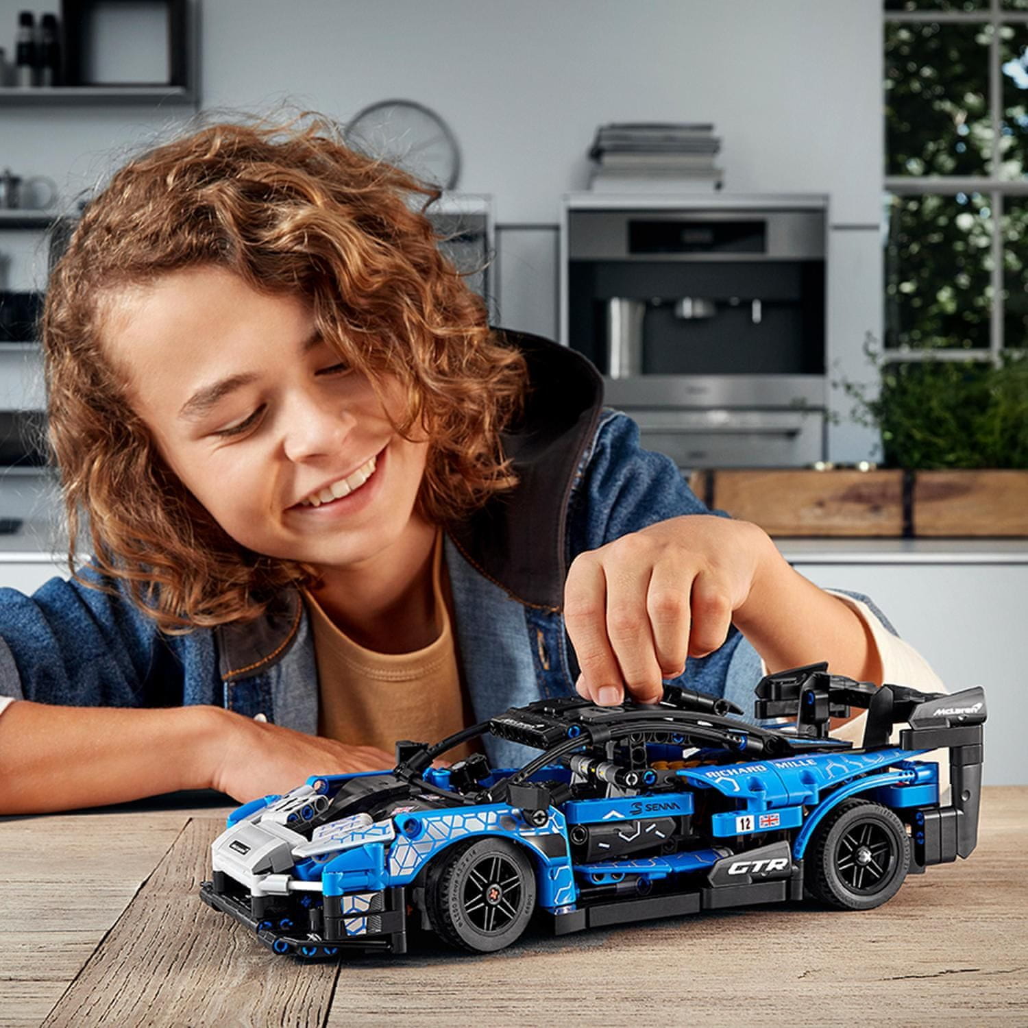 Lego store mclaren senna