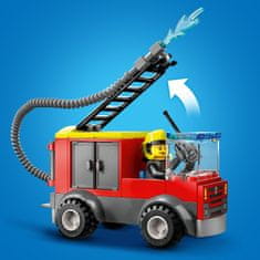 Grad 60375 Vatrogasni dom i vatrogasno vozilo